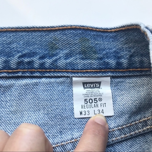 Vintage Levi’s cut offs - Picture 4 of 4